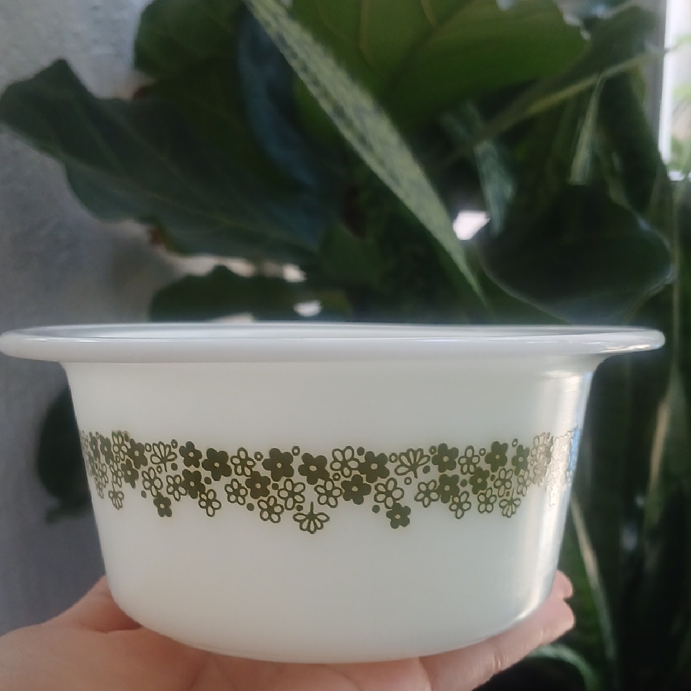 Vintage Pyrex Spring Blossom Crazy Daisy Butter Dish #75